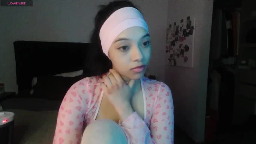 Jasmine_019 Webcam Chat October 15, 2026