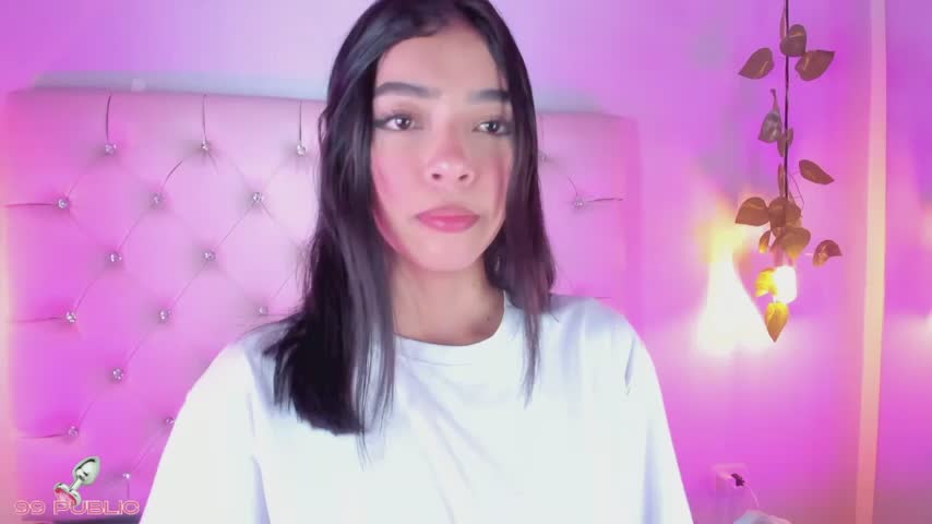 GabrielaSuarez_ Webcam Star October 15, 2026