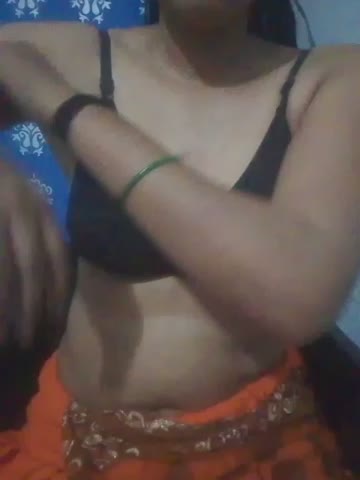 hott_sweety Webcam Star October 15, 2026