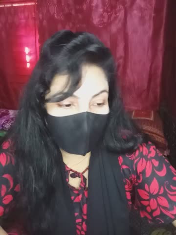 Lameya_55 Webcam Chat October 15, 2026