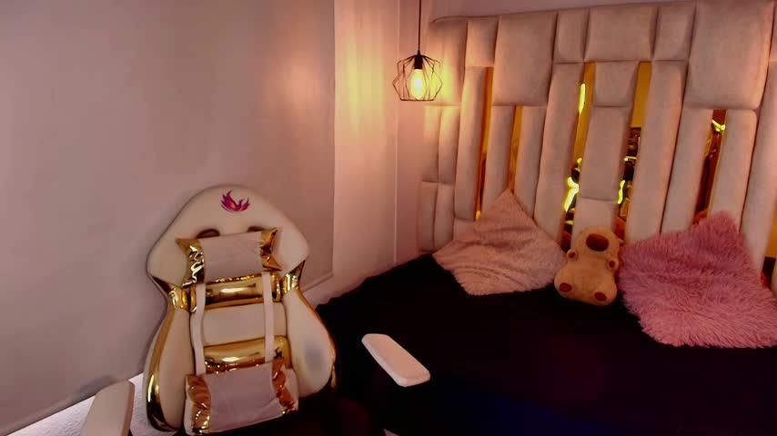 Cuore_kazx Webcam Chat October 15, 2026