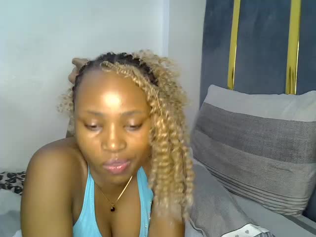 Sweetcandie__ Webcam Chat October 15, 2026