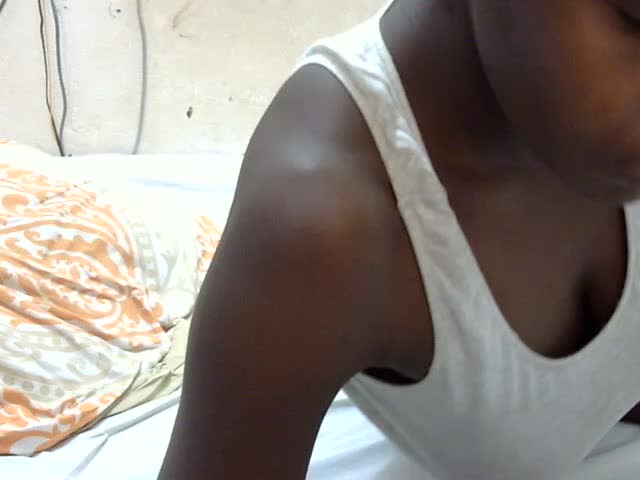 sweet_petite254 Webcam Chat October 15, 2026