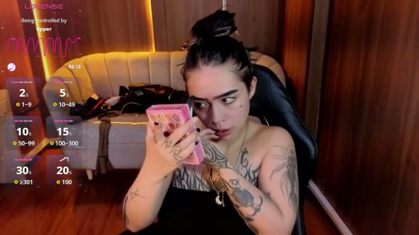 Anni_acker_b Webcam Chat October 16, 2026