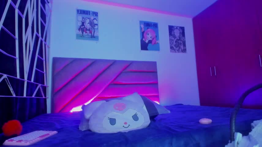 KARINNA__RAVEN Webcam Chat October 16, 2026