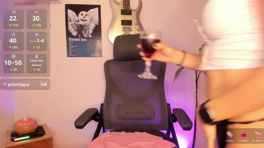 VioletSky1 Webcam Chat October 16, 2026