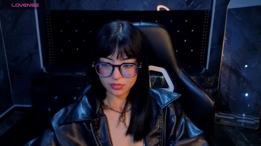 _mia_collins_b_ Webcam Chat October 16, 2026
