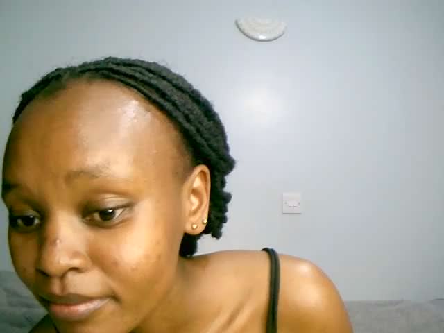 pretty_maja Webcam Chat October 16, 2026