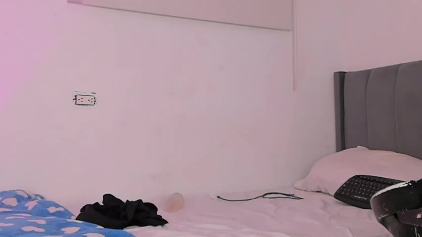 meganrossee69 Webcam Chat October 16, 2026