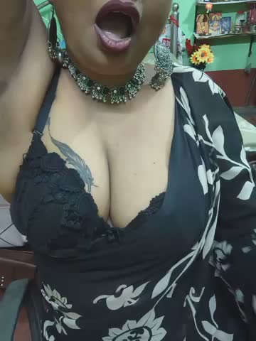 YR-SHIVANI Webcam Chat October 16, 2026