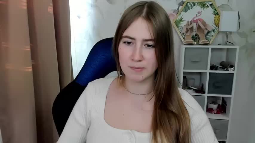 candy_Megan Webcam Star October 16, 2026