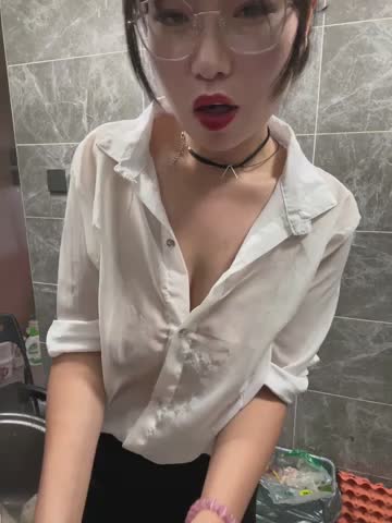 xianyu-ss Webcam Chat October 17, 2026