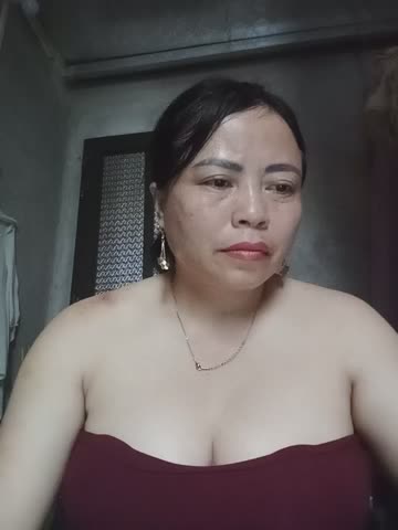 Lee_bee1 Webcam Chat October 17, 2026