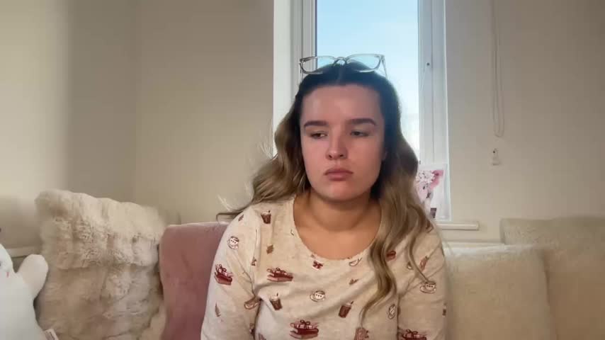 maisiesmithx Webcam Chat October 17, 2026