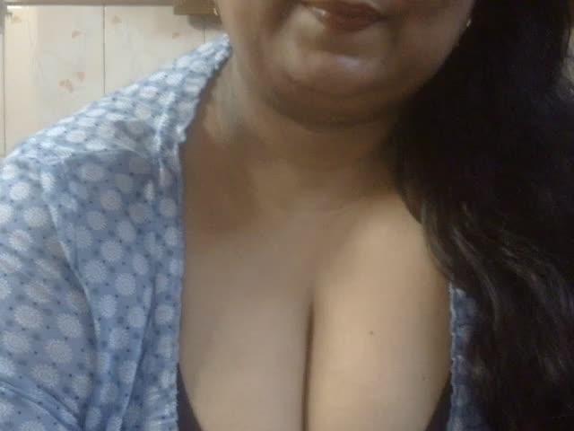 Indri_Bhabhi Webcam Chat October 17, 2026