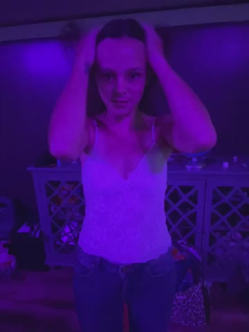 Candy_Shower Webcam Chat October 17, 2026