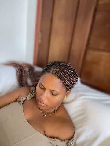 madelltheebony Webcam Chat October 17, 2026