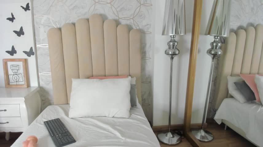 camila_black__ Webcam Chat October 17, 2026