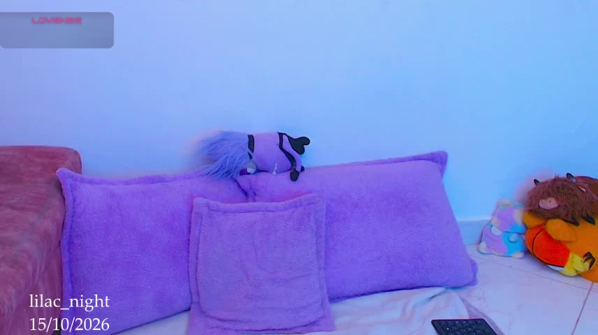 lilac_night33 Webcam Chat October 17, 2026