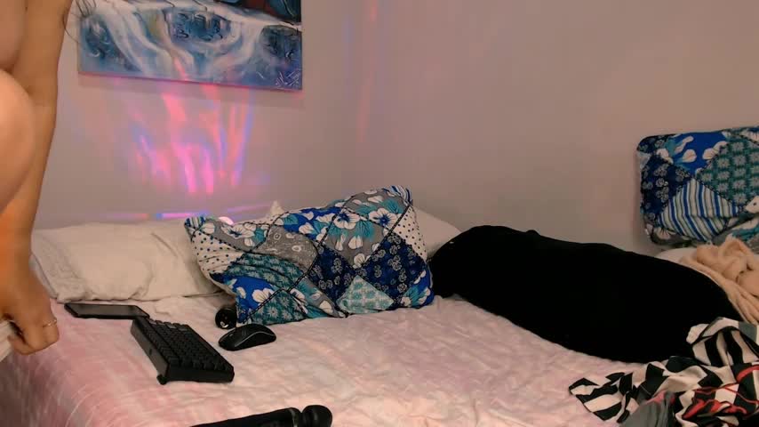 naihroby Webcam Chat October 17, 2026