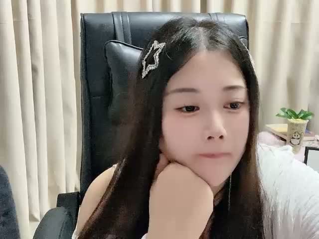 Luckysisi-s Webcam Chat October 17, 2026