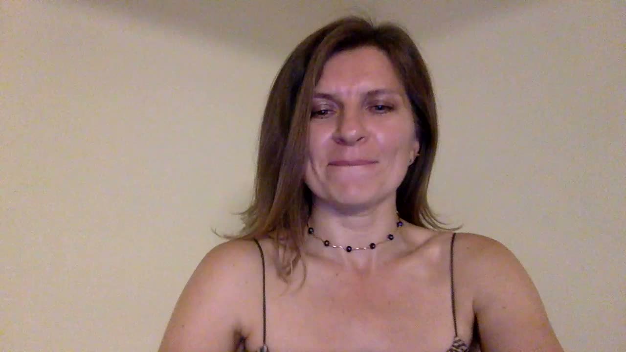 Zirelliny Webcam Chat October 17, 2026