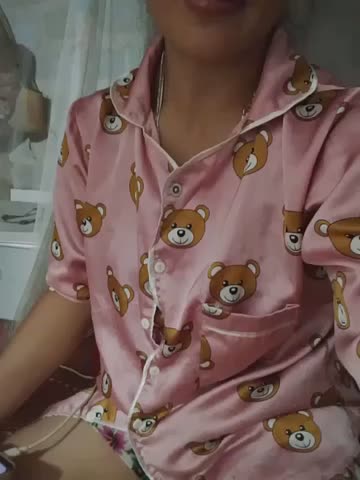Mie-Miee Webcam Chat October 17, 2026