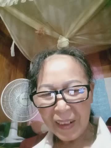 topless-play Webcam Star October 17, 2026