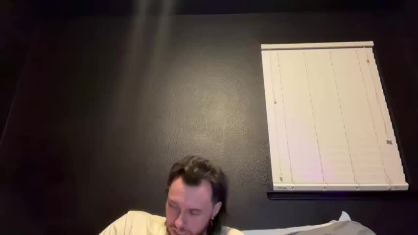 WhiteMamba6910 Webcam Chat October 17, 2026