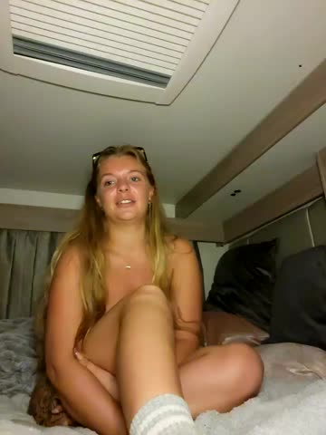 Vixen-Addiction Webcam Chat October 17, 2026