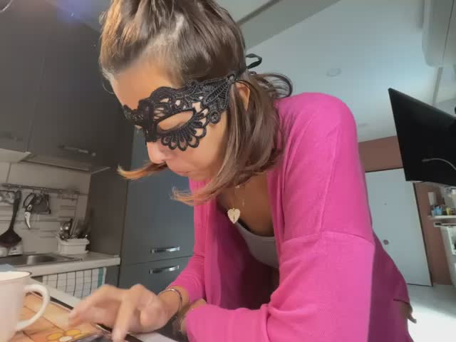 La_stefy96 Webcam Chat October 17, 2026