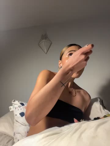 Ameellie Webcam Chat October 17, 2026