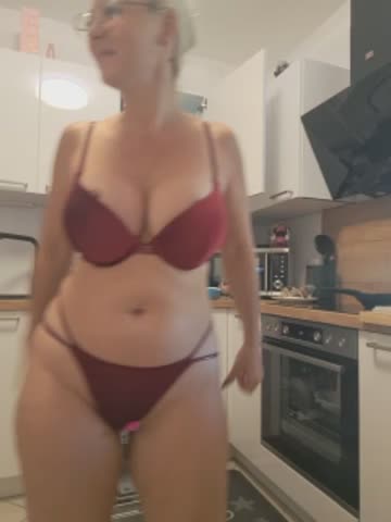 wildberry_lillet_cpl Webcam Chat October 17, 2026
