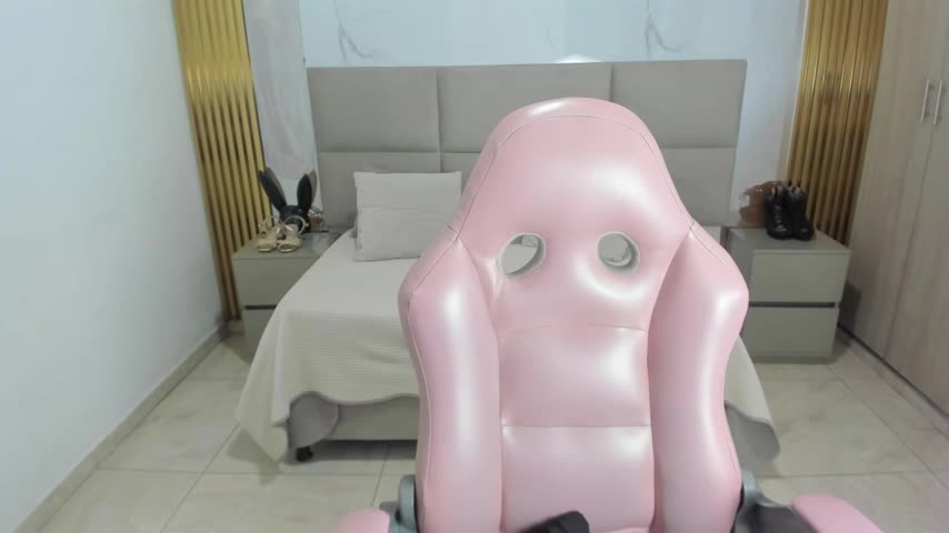 Nasira_sultan Webcam Chat October 17, 2026