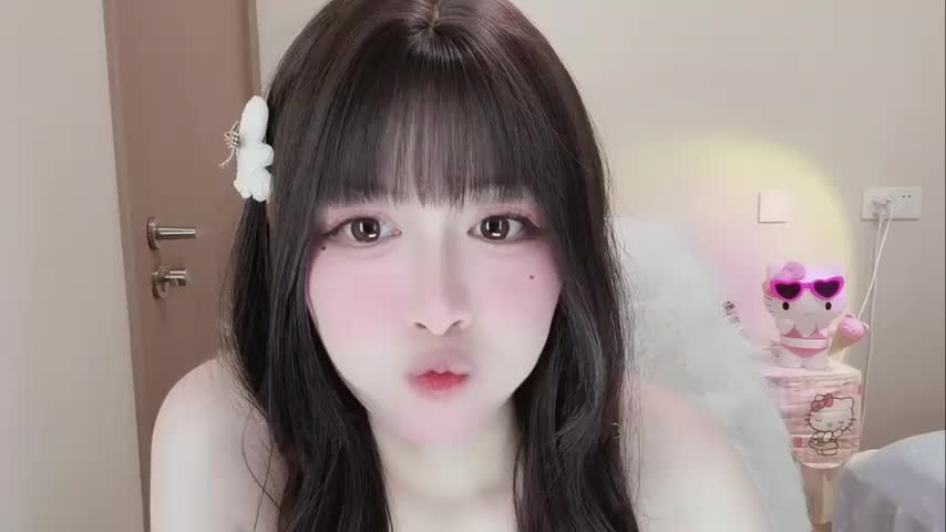 -zhuzhu-999- Webcam Chat October 17, 2026