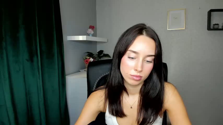 AdeleSolo Webcam Chat October 17, 2026