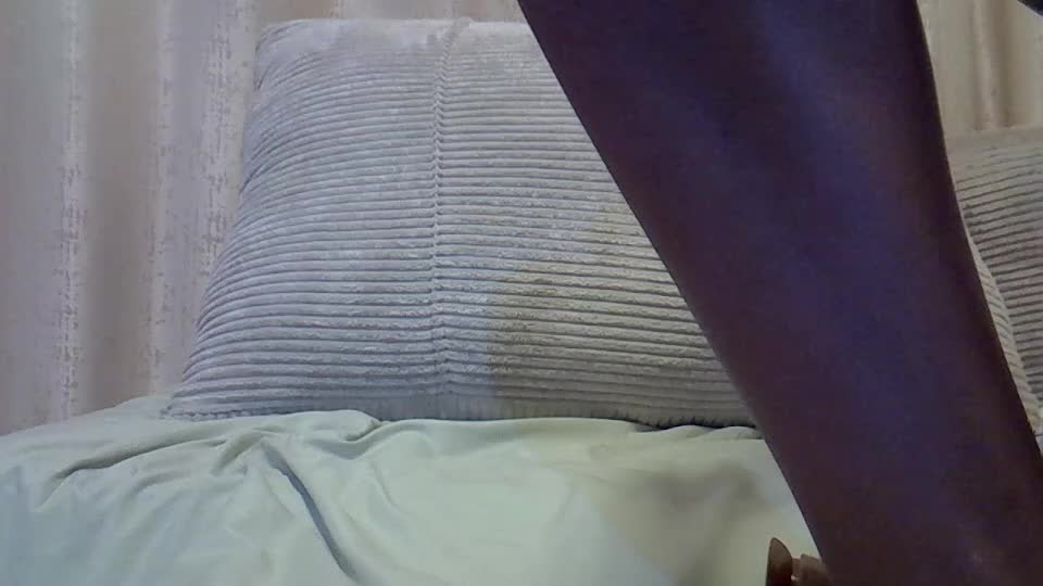 Midnightpussy5 Webcam Star October 17, 2026