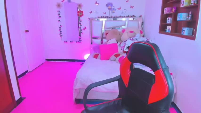 perlabeautiful Webcam Chat October 17, 2026