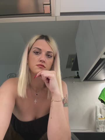 Alessia-Bloom Webcam Chat October 17, 2026