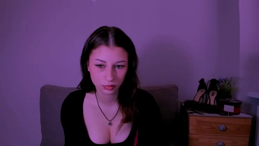 MabelAngel Webcam Chat October 17, 2026