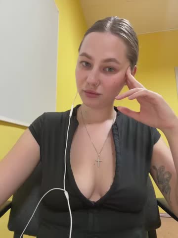 AsynaYuuki Webcam Chat October 17, 2026