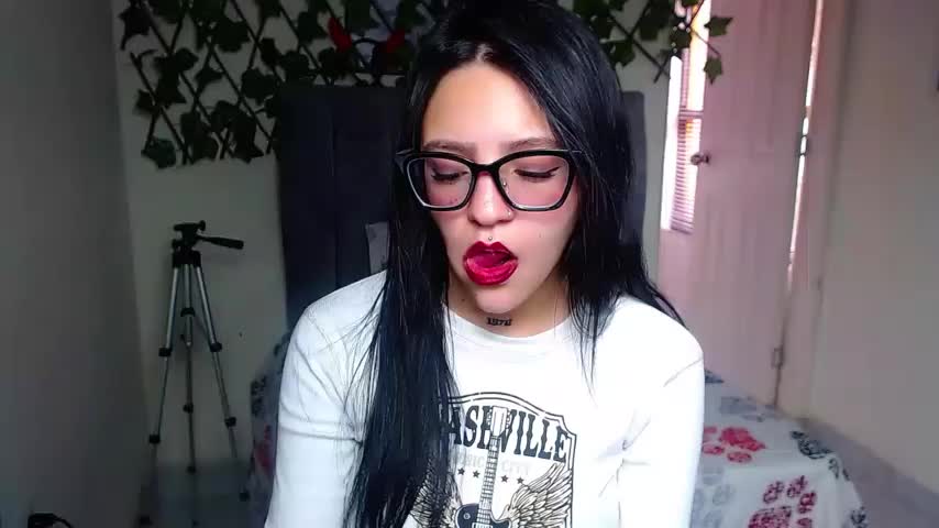 Violettasquirt Webcam Chat October 17, 2026