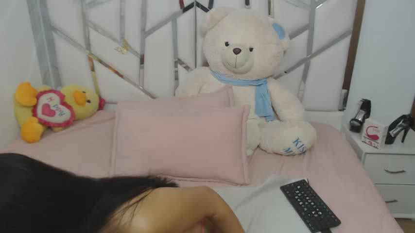 celestesouzalatin Webcam Chat October 17, 2026