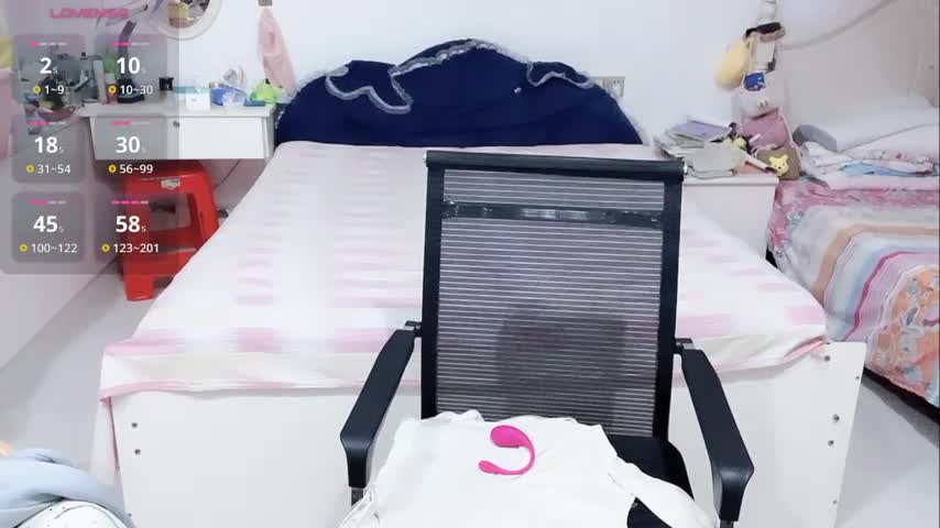 miaomiao-99 Webcam Chat October 17, 2026
