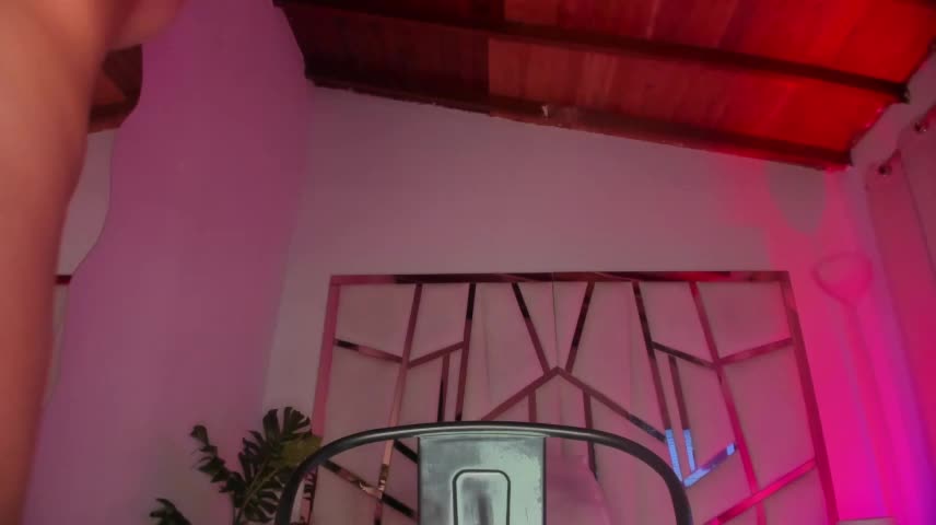 hot_booty_ Webcam Chat October 17, 2026