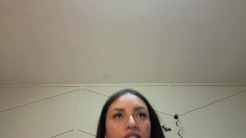 mia_adams_bm Webcam Chat October 17, 2026