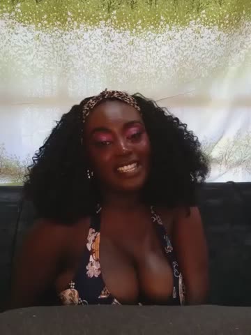 cocoluxe Webcam Chat October 17, 2026