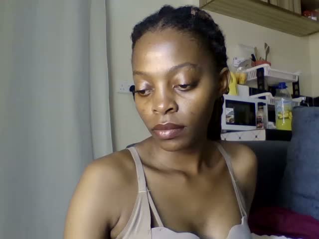 swit_candie4 Webcam Chat October 18, 2026