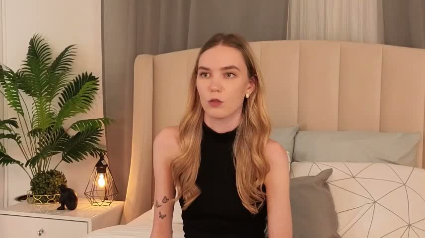 NikkiRyx Webcam Chat October 18, 2026