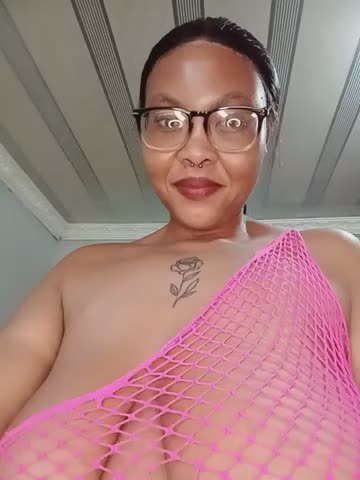 ShantelBootyBoobs Webcam Chat October 18, 2026
